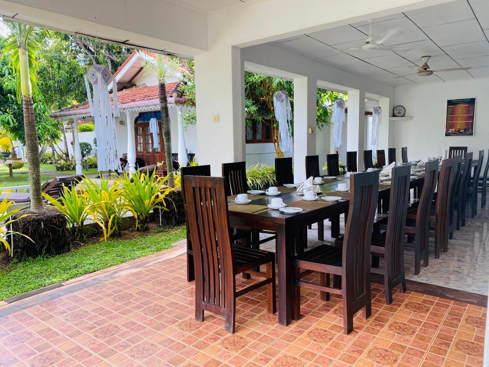 Sujeewani Villa Negombo Luaran gambar