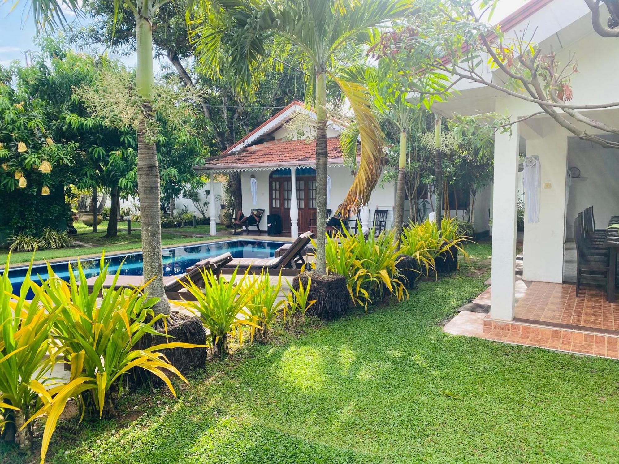 Sujeewani Villa Negombo Luaran gambar