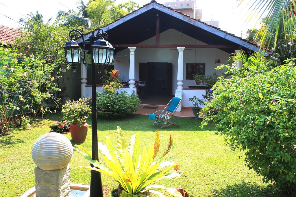 Sujeewani Villa Negombo Luaran gambar