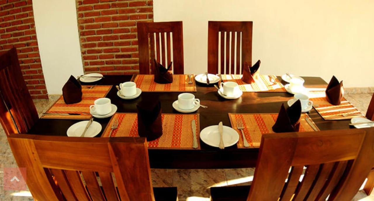 Sujeewani Villa Negombo Luaran gambar